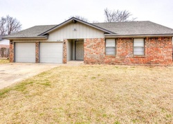 Pre-foreclosure in  SW 81ST ST Oklahoma City, OK 73139