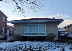 Pre-foreclosure in  WALNUT ST Blue Island, IL 60406