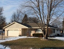 Pre-foreclosure in  W SILVERLEAF LN Milwaukee, WI 53223