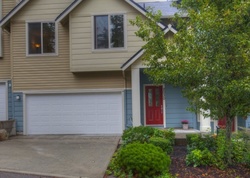 Pre-foreclosure Listing in NW BOULDER WAY DR ISSAQUAH, WA 98027