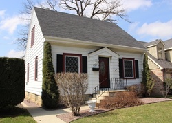 Pre-foreclosure in  S 89TH ST Milwaukee, WI 53214