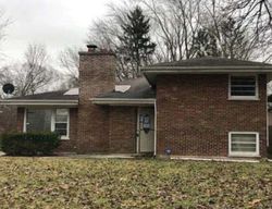 Pre-foreclosure in  LONGFELLOW AVE Hazel Crest, IL 60429