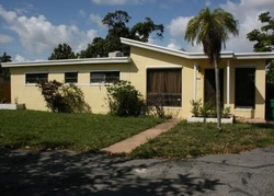 Pre-foreclosure in  S BISCAYNE RIVER DR Miami, FL 33168