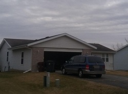 Pre-foreclosure in  NIGHT OWL LN Roscoe, IL 61073