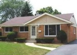 Pre-foreclosure Listing in MARTINDALE DR WESTCHESTER, IL 60154