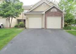  Woodhill Ct, Elgin IL