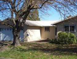 Pre-foreclosure in  VISTA DR Central Point, OR 97502
