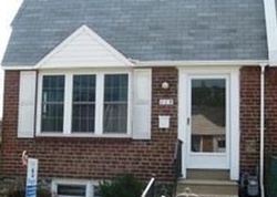 Pre-foreclosure Listing in FRONEFIELD AVE MARCUS HOOK, PA 19061