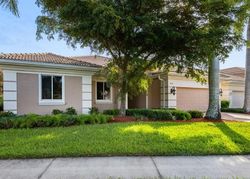 Pre-foreclosure in  PASEO DE VALENCIA ST Fort Myers, FL 33908