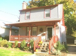 Pre-foreclosure in  ARNOLD AVE Abington, PA 19001