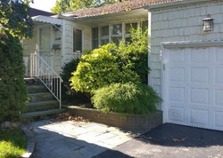 Pre-foreclosure Listing in SHERWOOD DR EAST MEADOW, NY 11554