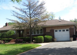 Pre-foreclosure Listing in PALERMO CT FRANKLIN SQUARE, NY 11010