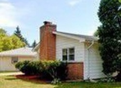 Pre-foreclosure in  PEBBLE DR Wheeling, IL 60090