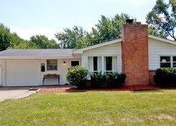 Pre-foreclosure in  PEBBLE DR Wheeling, IL 60090