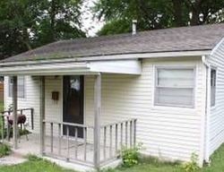 Pre-foreclosure in  N LOTT BLVD Gibson City, IL 60936