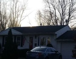 Pre-foreclosure in  LARKDALE ROW Wauconda, IL 60084