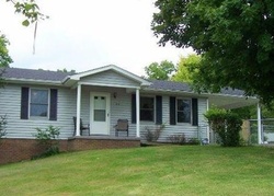 Pre-foreclosure in  REED HL Berea, KY 40403