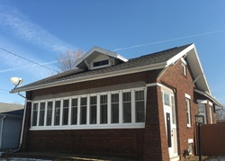 Pre-foreclosure in  PUTNAM ST Peru, IL 61354