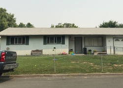 Pre-foreclosure Listing in SHERMAN WAY EAGLE POINT, OR 97524