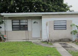 Pre-foreclosure in  SW 19TH ST Hollywood, FL 33023