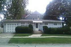 Pre-foreclosure in  N MAIN ST Naperville, IL 60563