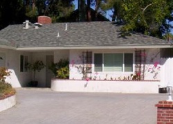 Pre-foreclosure Listing in FARRALONE AVE CANOGA PARK, CA 91304