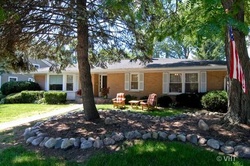 Pre-foreclosure Listing in GARFIELD AVE LAKE BLUFF, IL 60044