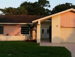 Pre-foreclosure in  BAYBERRY LN Fort Lauderdale, FL 33319