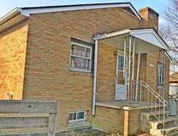 Pre-foreclosure in  N SCHOOL AVE Oglesby, IL 61348