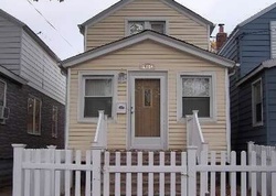 Pre-foreclosure Listing in 144TH AVE JAMAICA, NY 11434
