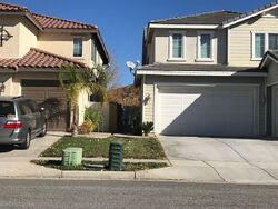 Pre-foreclosure in  CANOPY LN Lake Elsinore, CA 92532