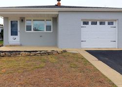 Pre-foreclosure in  HYANNIS ST Toms River, NJ 08757