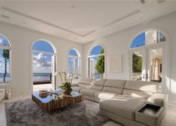 Pre-foreclosure in  N BAY RD Miami Beach, FL 33140