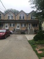 Pre-foreclosure in  MORNINGSTAR RD Staten Island, NY 10303