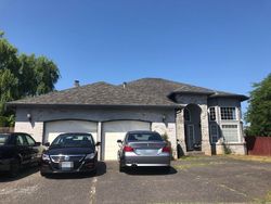 Pre-foreclosure in  NW 6TH AVE Vancouver, WA 98685