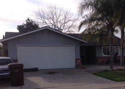 Pre-foreclosure Listing in S VISTA ST TULARE, CA 93274
