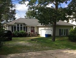  Beach Ln, Manahawkin NJ