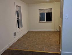 Pre-foreclosure in  IVY AVE Gervais, OR 97026