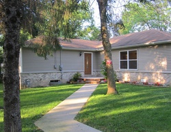 Pre-foreclosure in  PARK RD Mchenry, IL 60051