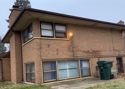 Pre-foreclosure Listing in INGLESIDE AVE DOLTON, IL 60419