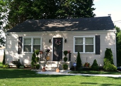 Pre-foreclosure in  OSAGE RD North Brunswick, NJ 08902
