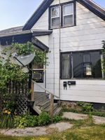  N 8th St, Manitowoc WI