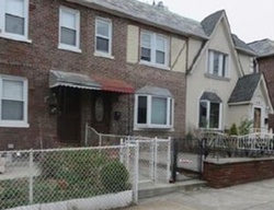 Pre-foreclosure Listing in 66TH ST MASPETH, NY 11378