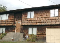 Pre-foreclosure Listing in WOODSIDE AVE FREEPORT, NY 11520