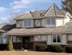 Pre-foreclosure in  LAKESIDE DR Omaha, NE 68135