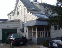 Pre-foreclosure Listing in HENDRICKSON AVE LYNBROOK, NY 11563