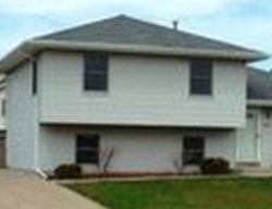 Pre-foreclosure in  APPLEGATE DR Plainfield, IL 60586