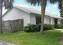 Pre-foreclosure Listing in PARKSIDE CIR LAKE WORTH, FL 33461