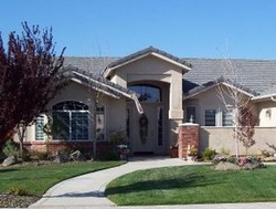 Pre-foreclosure Listing in NORWICH AVE CLOVIS, CA 93611