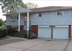 Pre-foreclosure in  HEDGEWAY CT Hempstead, NY 11550